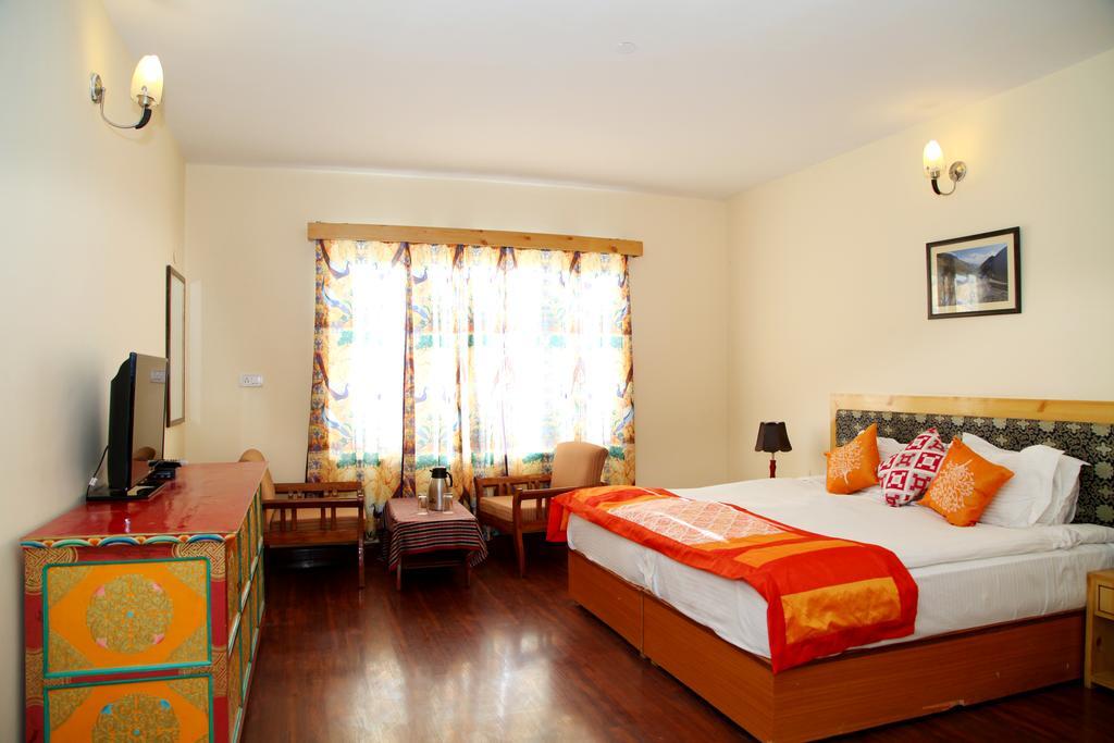 Hotel Lingzi Лех Екстер'єр фото